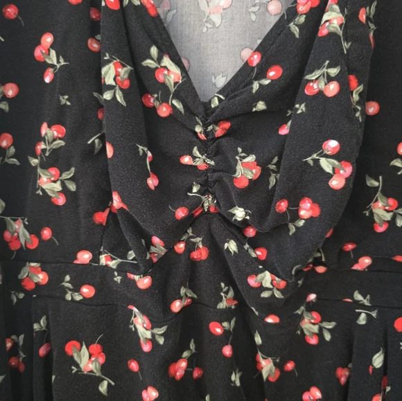 Torrid Black and Cherry Flutter Sleeve Midi Sundress 4x - Picture 3 of 6